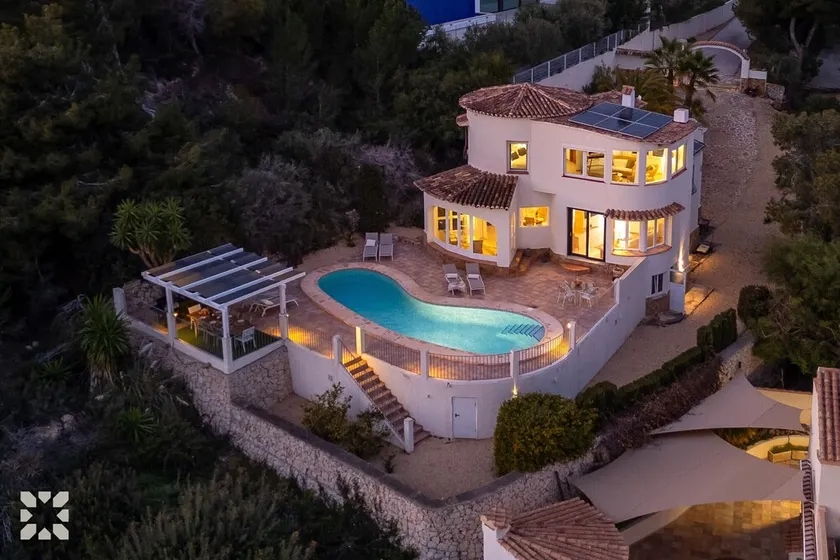Villa Begonia by Abahana Villas - Image 1