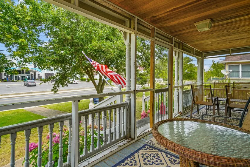 Serendipity | Classic Chincoteague Home Walk to Main Street w/ Screened Porch & First-Floor Bedroom - Image 1