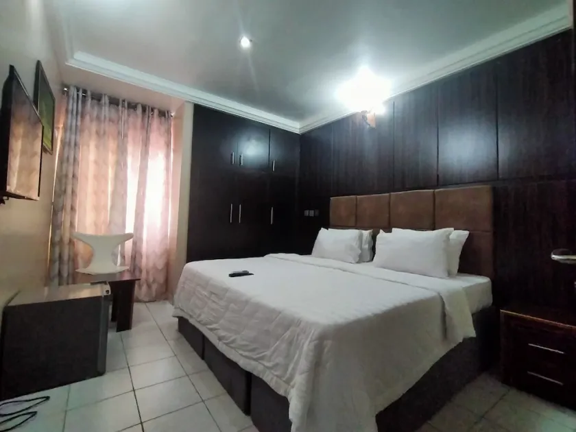 Pameec Luxury Suites Utako - Image 1