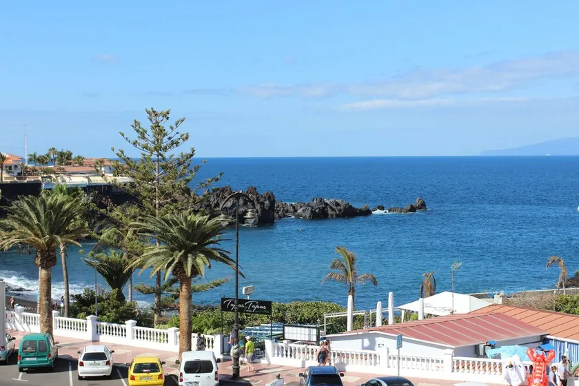 Appartement directement sur la plage de Playa de La Arena, avec balcon et vue sur la mer - Image 1