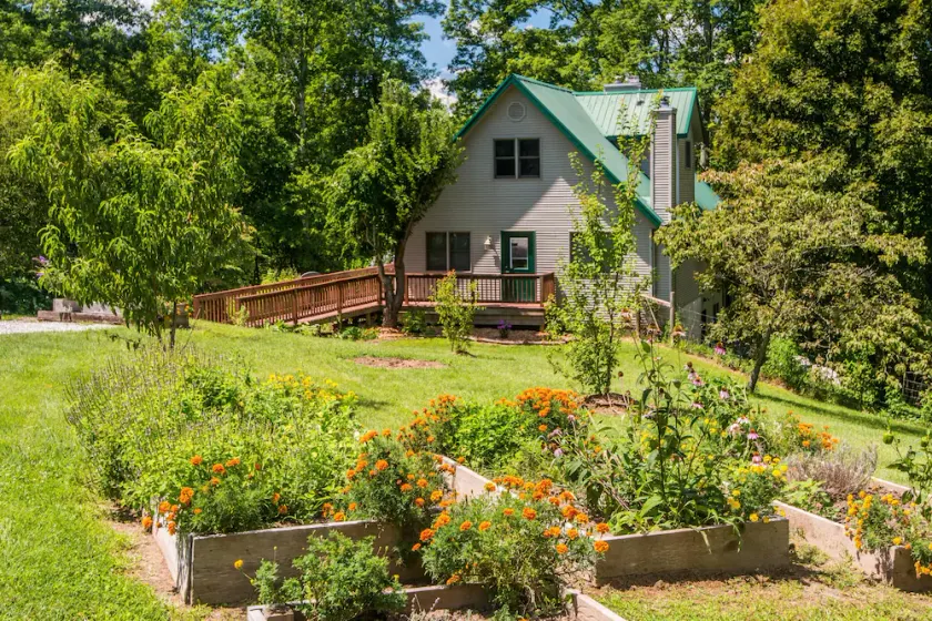 Private Chalet Near State Forest | Game Room, Fire Pit & Views - Image 1