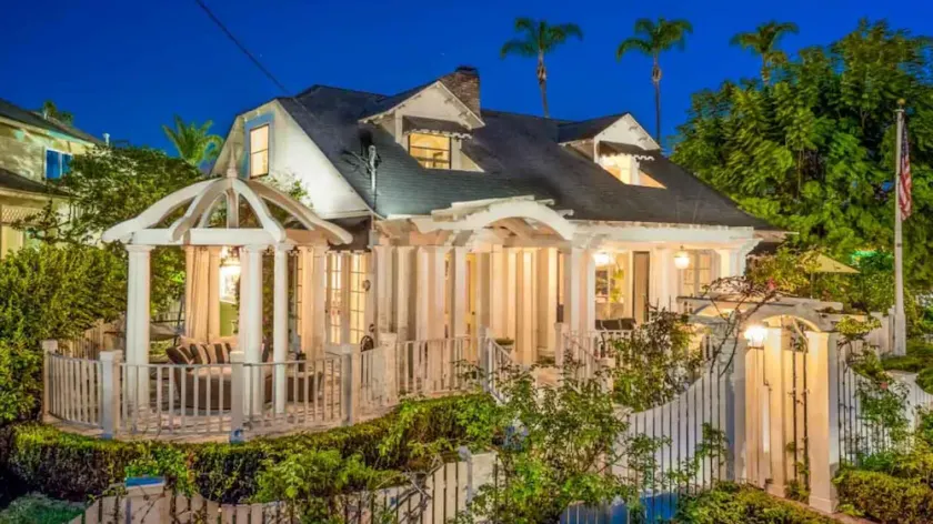 Incroyable maison haut de gamme historique rénovée de l'île de Coronado! - Image 1
