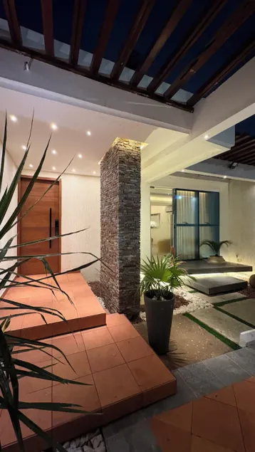 Peravi Residence - Image 1