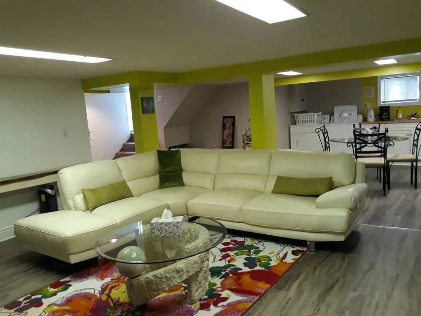 Paradise Homes - Beautiful 2-bedroom basement unit - Image 1