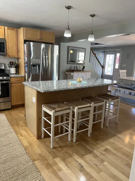Welcome to Kennebunk! Pristine location, walk to town, kid and dog friendly! - Image 1