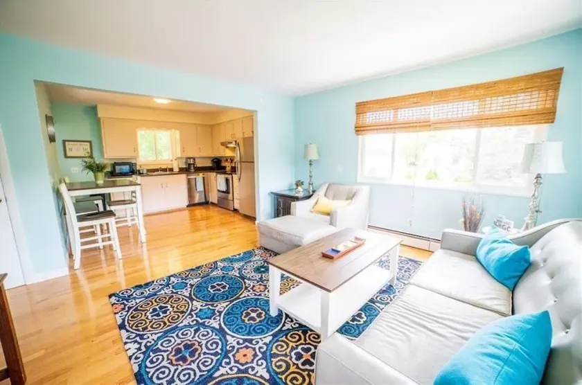 Perfect family rental steps to little beach and boat launch - Central A/C! - Image 1