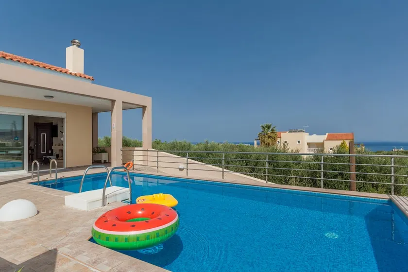 3 Bed & 3 bath Modern Villa - Sauna, Jacuzzi,pool, Wi-fi & wheel chair friendly - Image 1