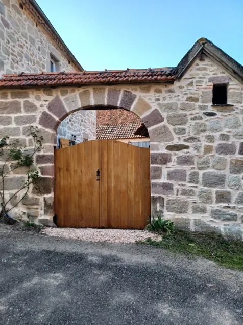GITE DE CARACTERE  POUR 10 PERSONNES - Image 1