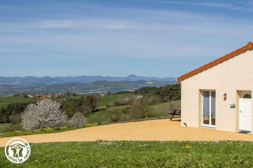 Gîte 63g1648 - Saint Etienne SUR Usson - Image 1