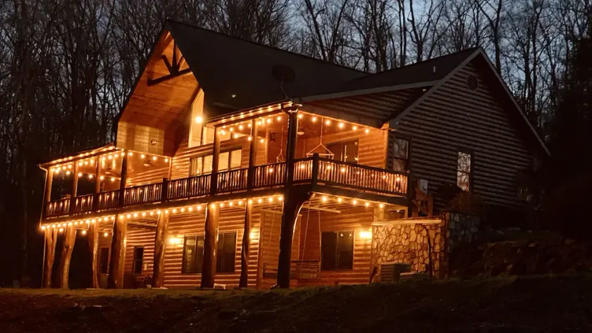 Luxurious Mountain Getaway w/ Pool and Sauna! Sleeps 20 - Image 1