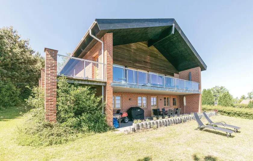 Cozy home in Allinge with sauna - Image 1