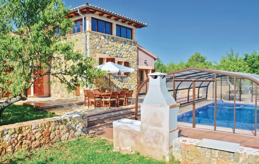 Lovely Home In Santa Maria - Image 1