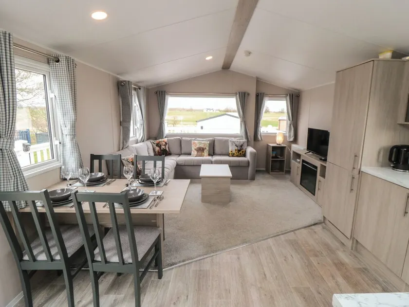 Meadow View - Image 1