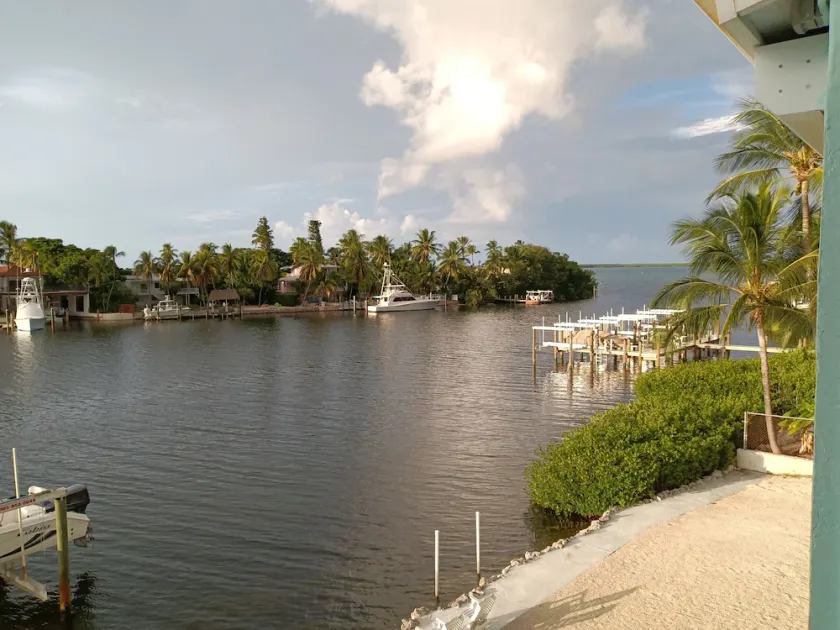 Ocean View with protected dock on lagoon with private boat ramp - Image 1