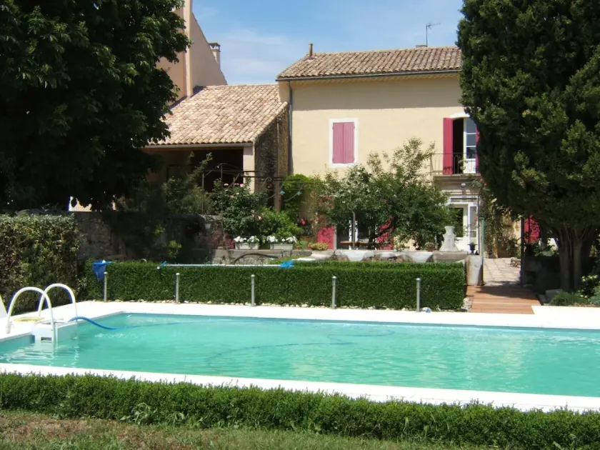Provence-charmerende hus med have og swimmingpool op til 10 personer - Image 1