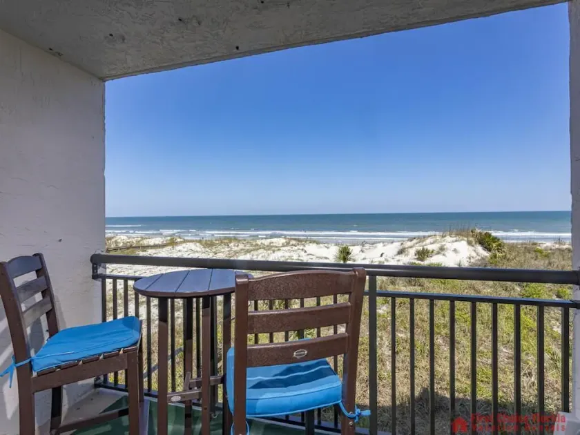 Spectacular Oceanfront Views ~ Olympic Sized Heated Oceanfront Pool - Image 1