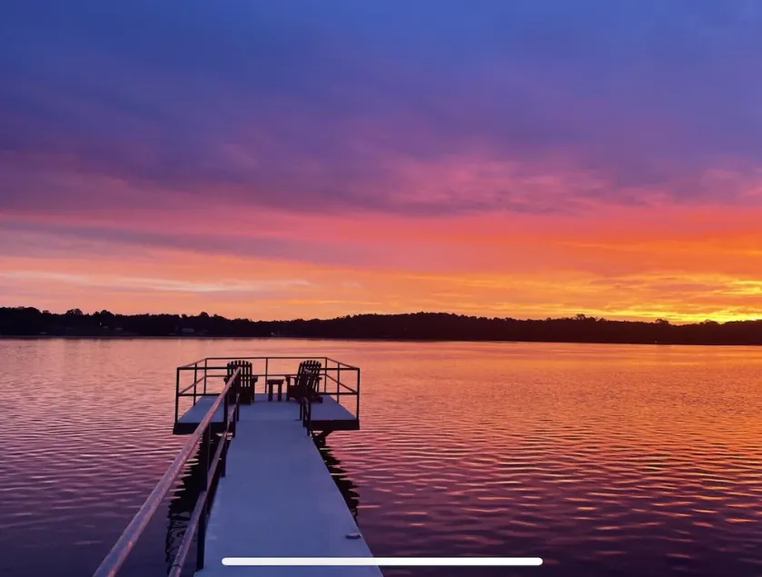 Escape on Lake Greenwood: Kayaks, Beach, Pier, Firepit, Putting Green, & More! - Image 1