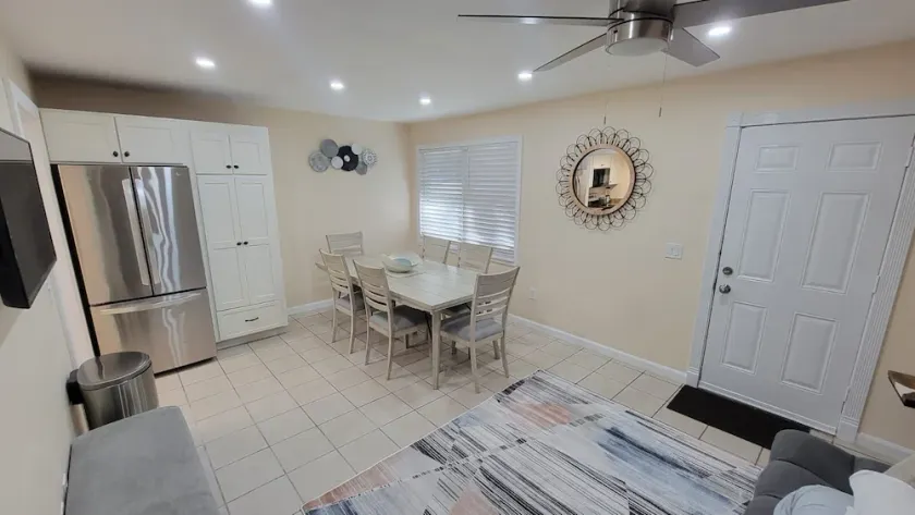 Beautiful, Cozy 2022 Renovated Villa is a perfect place for a family vacation. - Image 1