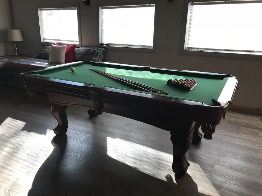 Large Fun Filled Home near Canton lake - Image 1