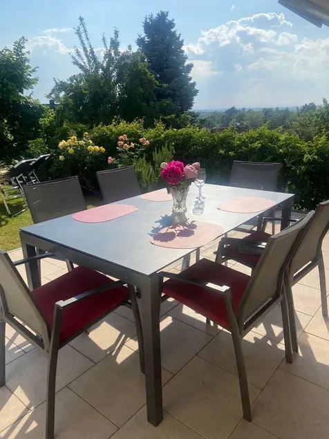 Apartamento de luxo com vista para as vinhas e a planície do Reno - Image 1