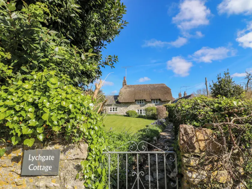 Lychgate Cottage, OSMINGTON - Image 1