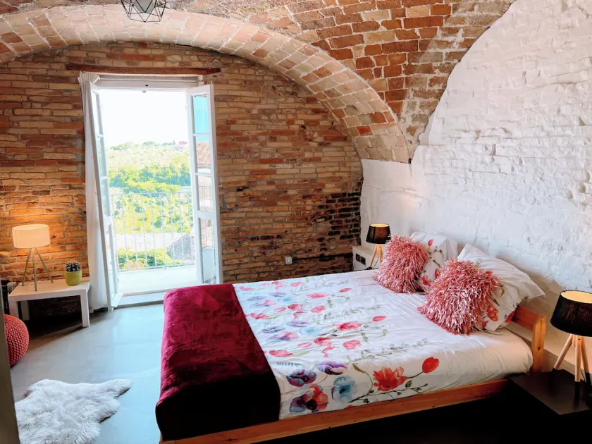 Affascinante casa nel centro storico di Loreto Aprutino - Image 1