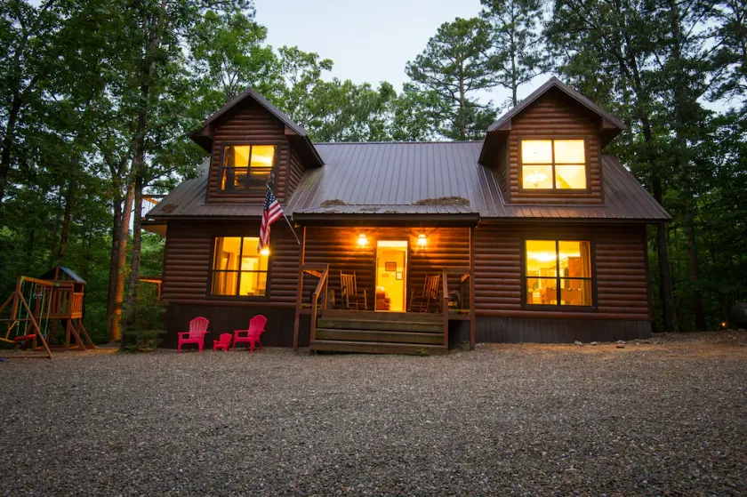 Gør Bear Creek Lodge dit første valg !! Vi garanterer du vil elske det !! - Image 1
