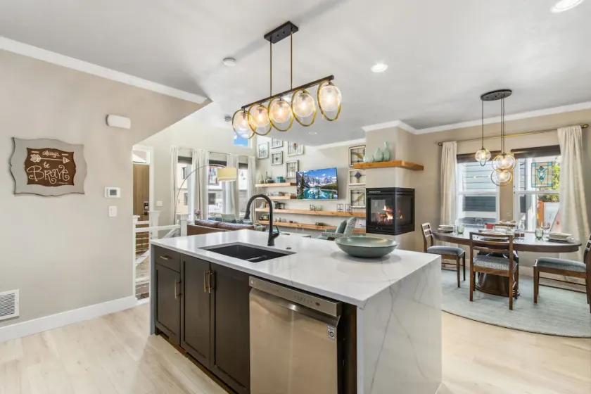 Decked Out Sunset Views, Fire Pit & Fenced Yard - Image 1