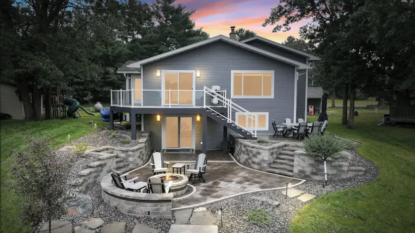 Lake Living on Castle Rock Lake, Close to WI Dells, Family Friendly - Image 1