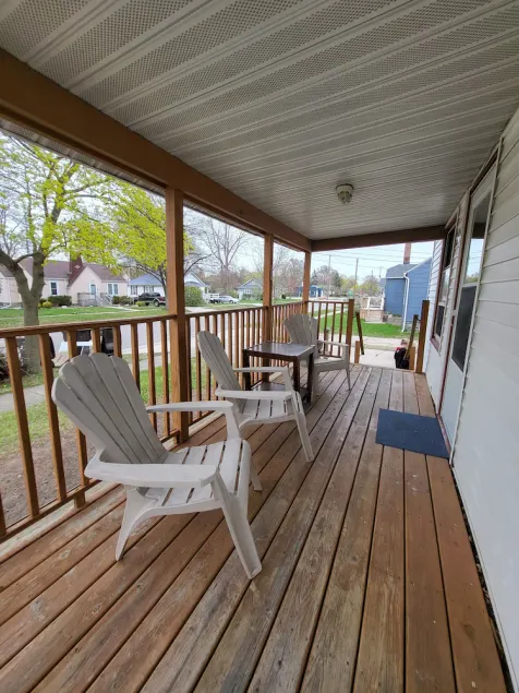 Cozy Apartment Near Midland City Center - Image 1