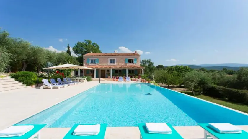 Villa with private pool (14m x 7m), 5 bedrooms, panoramic view, quiet, A/C - Image 1