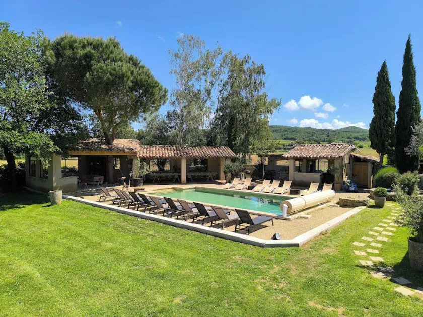 WILD CHIC HOUSE stone farmhouse in absolute calm Spa & heated pool - Image 1