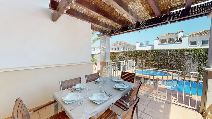 Familienorientierte schöne Villa mit privatem Pool, Grill und Terrasse - Image 1