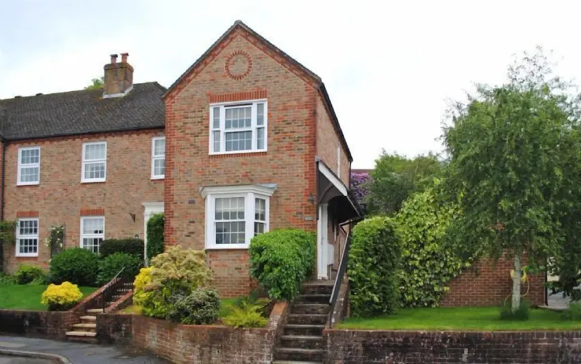 Maison de vacances confortable dans un quartier calme de Midhurst, West Sussex. - Image 1
