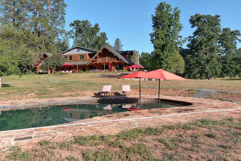 Quail Meadows Ranch Home, 32+ acres of land, spectacular views - Image 1