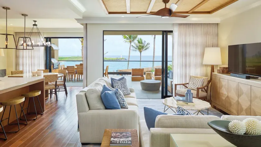 Kaiholo 3-Bdrm Den Oceanfront,Spacious Residence,Stunning Ocean, Mountain Views - Image 1