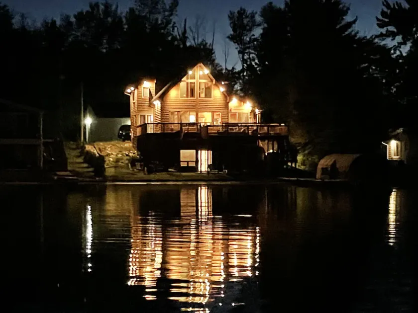 Winter Ski Lodge : Summer Lake life & Pickleball - Image 1