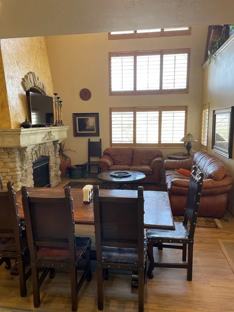 Summer fun! Luxury 5 bdrm townhome, private hot tub, sleeps 16!  Weekly discount - Image 1
