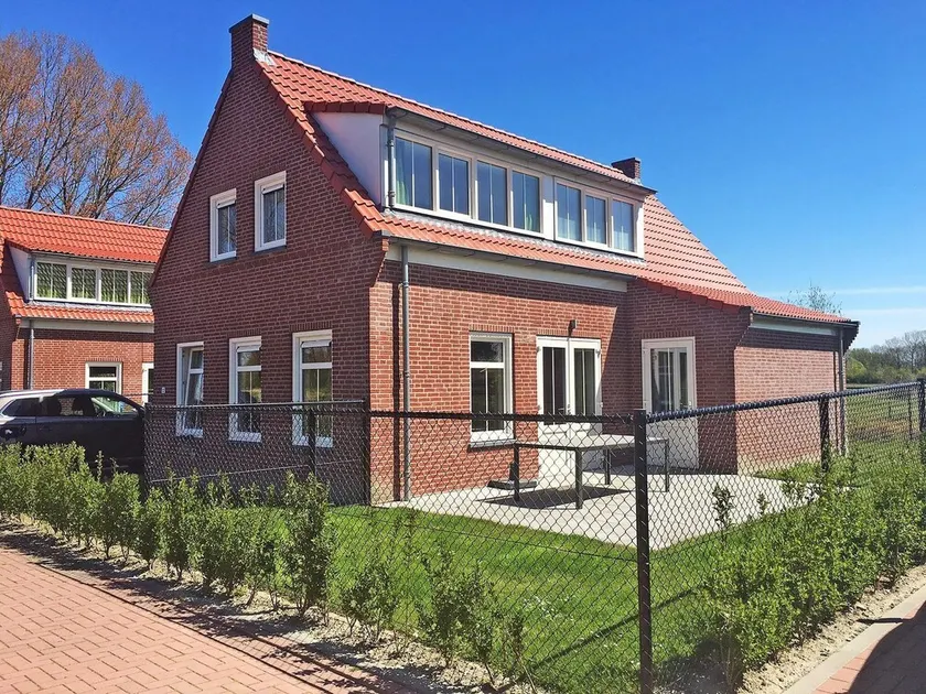 With its 4 bedrooms, Landgoed de Lente the Krokus type sleeps 8 people. - Image 1