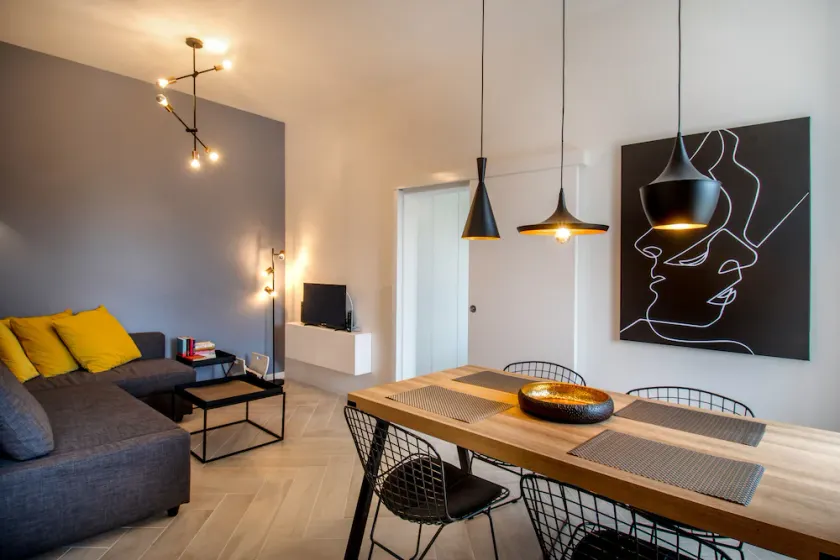 Oh!Split Apartment - Image 1