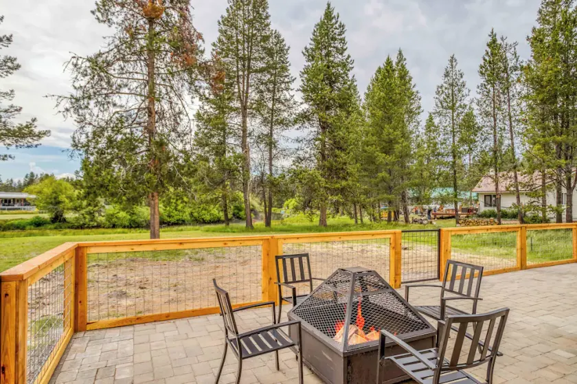 New 4 bedroom Home Along the Canal and Close to Sunriver! - Image 1