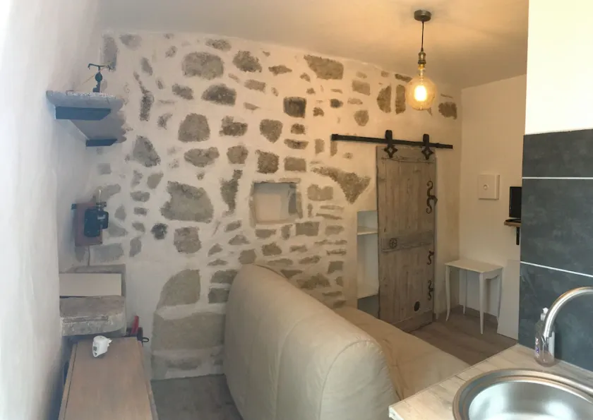 CHARMING STUDIO 15mn sea - Image 1