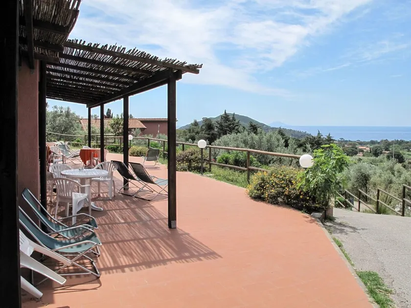Schöne Wohnung für 2 Leute mit Klimaanlage,  W-LAN, TV, Terrasse und Panoramablick - Image 1