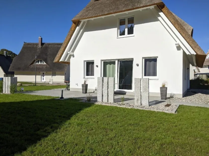 House 18 \"Balthasar\" - Holiday home with sauna and fireplace - Image 1