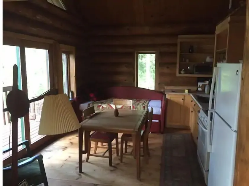 Cozy cottage trails, trout fishing & fireplace. - Image 1