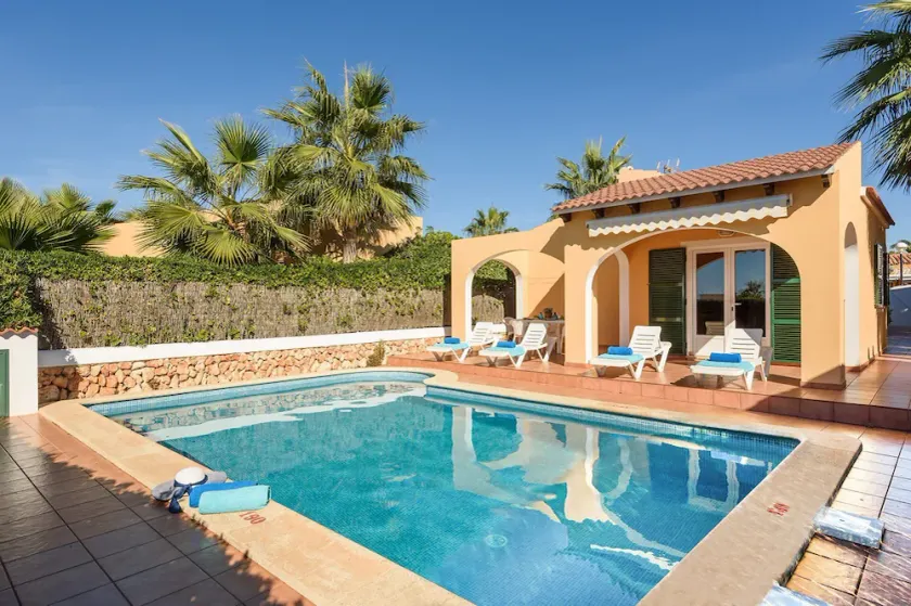 Mango 3 bedroom villa, Cala'n Bosch - Image 1