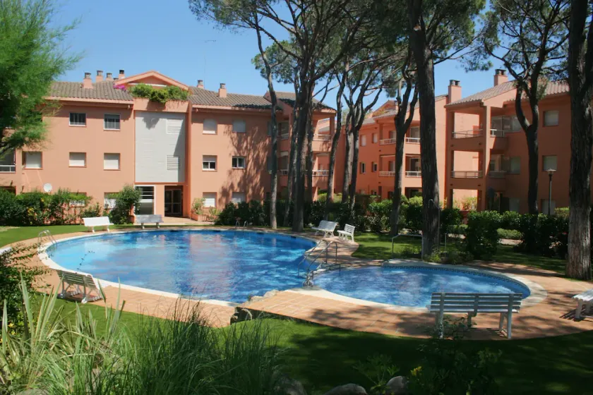 Apartment with garden & pool - 800 m Pals beach (SG1 3H 201.2) - Image 1