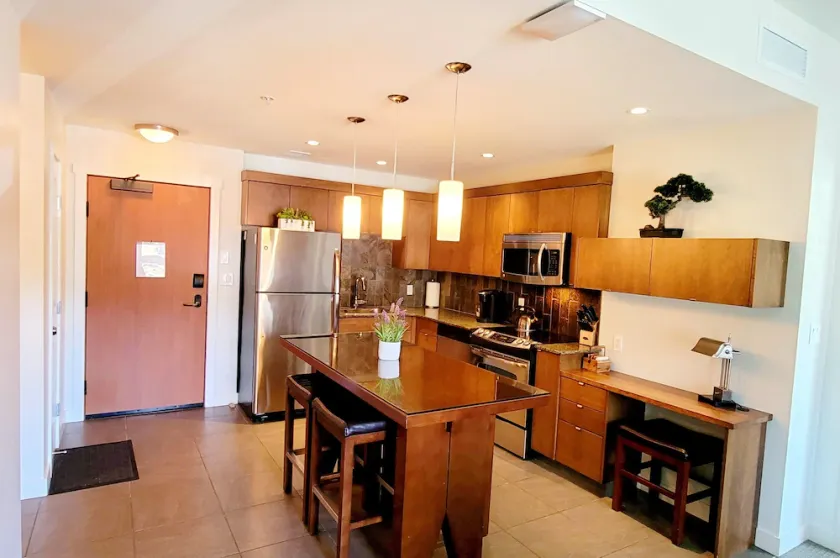 ✫ Modern 2 bed 2 bath condo w/ pool & hot tub at the base of ski hill  - Image 1