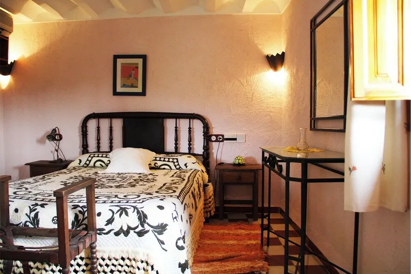Castaño Apartment: the old house - Image 1