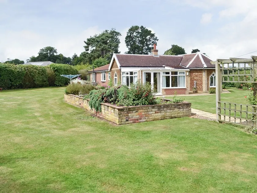 Gamekeeper's Cottage - Image 1